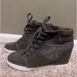 American Eagle Outfitters wedged ankle boot